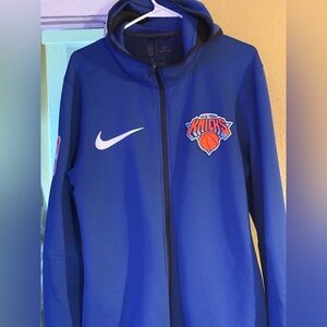 Nike New York Knicks therma flex hoodie size medium authentic